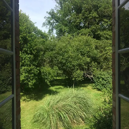 La Maison De La Souque Bed & Breakfast